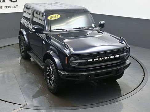 Used 2021 Ford Bronco Outer Banks AWD/4WD image 43