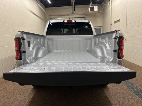 New 2026 RAM 1500 Express AWD/4WD image 8
