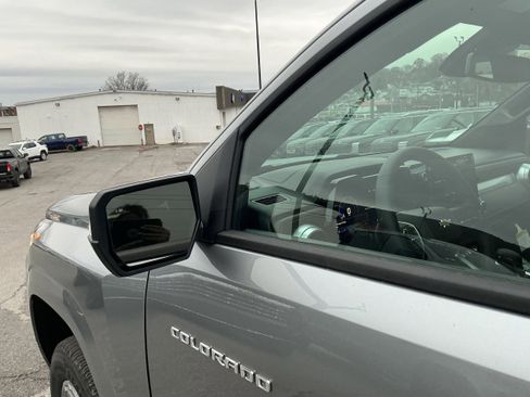 New 2026 Chevrolet Colorado LT image 12