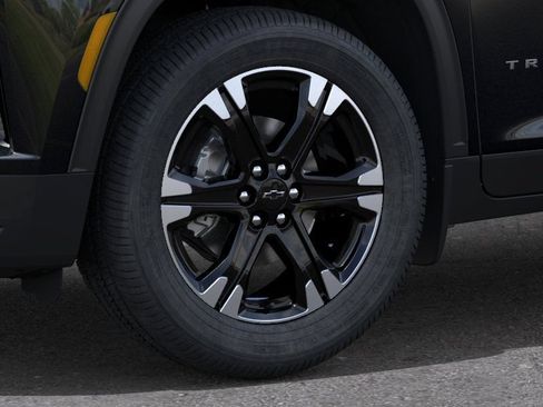 New 2027 Chevrolet Traverse LT w/ Sun and Wheel Package AWD/4WD image 9