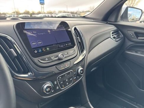 Used 2023 Chevrolet Equinox RS AWD/4WD image 15