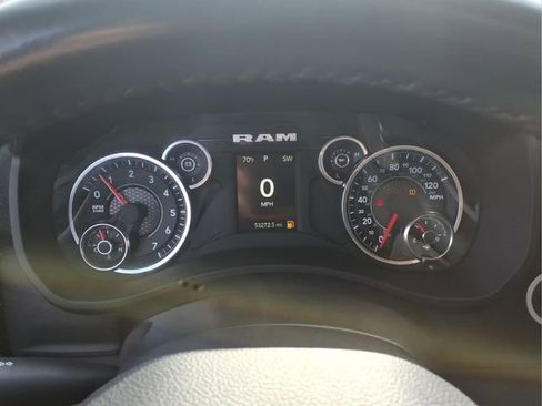 Used 2024 RAM 2500 Big Horn AWD/4WD image 28