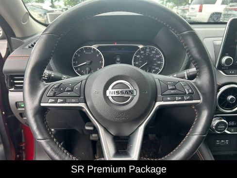 Used 2022 Nissan Sentra SR w/ SR Premium Package FWD image 8
