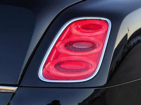 Used 2014 Bentley Mulsanne RWD image 10