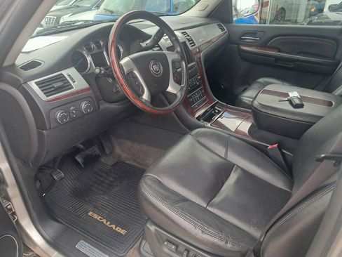 Used 2009 Cadillac Escalade 4WD Hybrid image 5