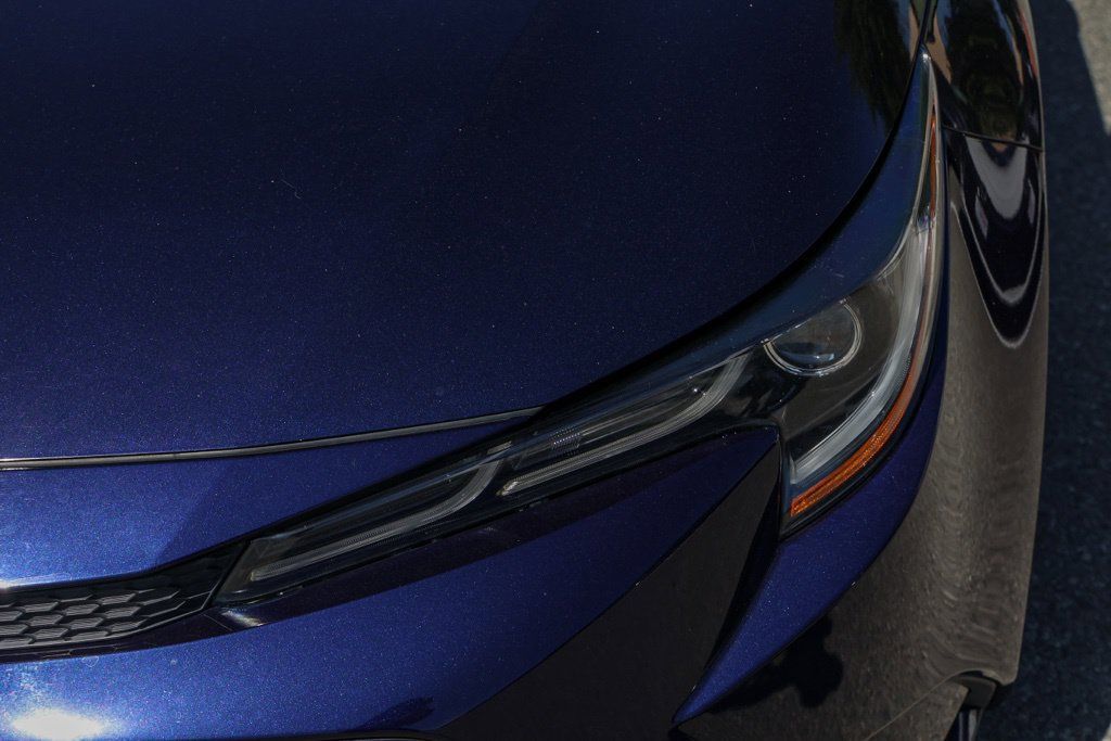 Used 2022 Toyota Corolla LE w/ Premium Interior Package FWD image 11