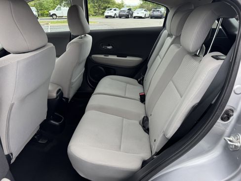 Used 2022 Honda HR-V LX image 13