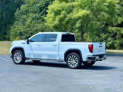 Used 2022 GMC Sierra 1500 SLT w/ SLT Premium Plus Package AWD/4WD image 4