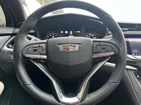 Certified 2024 Cadillac XT6 Sport w/ Technology Package image 25