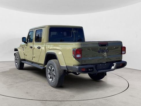 New 2026 Jeep Gladiator Sport image 3
