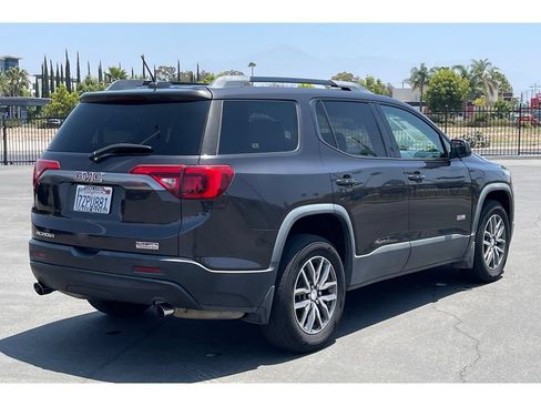 Used 2017 GMC Acadia SLE w/ Driver Alert Package I AWD/4WD image 7