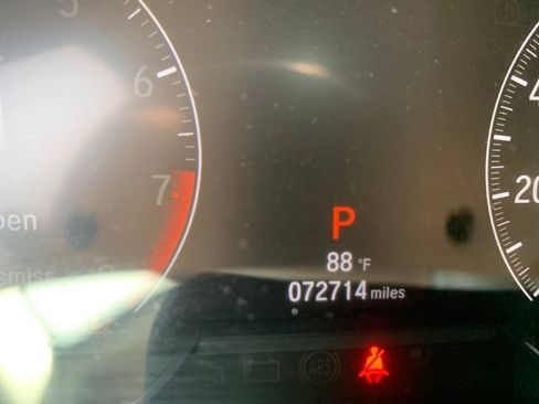 Used 2018 Honda Accord Touring image 30