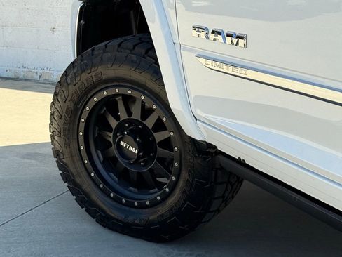 Used 2022 RAM 3500 Limited image 17