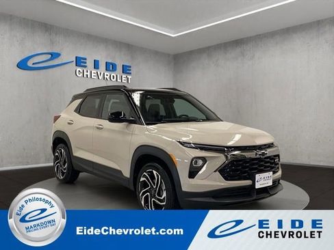New 2026 Chevrolet TrailBlazer RS w/ Convenience Package AWD/4WD image 1