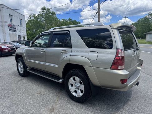 Used 2003 Toyota 4Runner Limited AWD/4WD image 9
