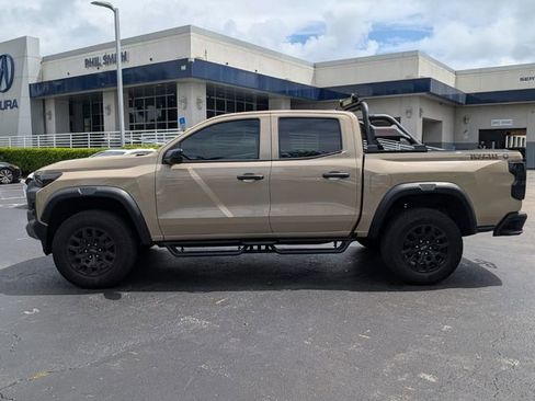 Used 2024 Chevrolet Colorado Trail Boss w/ Advanced Trailering Package image 2