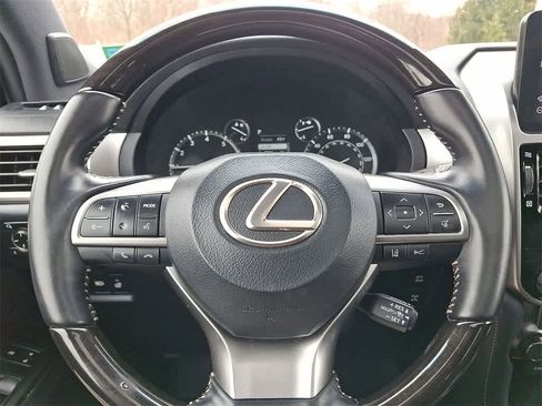 Used 2023 Lexus GX 460 Luxury w/ Sport Design Package image 16