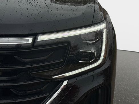 New 2026 Volkswagen Atlas Cross Sport SE image 10