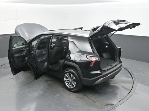 Used 2026 Chevrolet Equinox LT FWD image 41