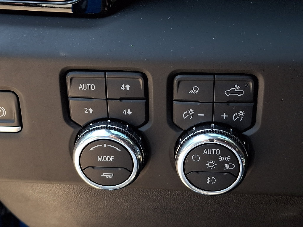 Used 2023 GMC Sierra 1500 AT4X AWD/4WD image 25