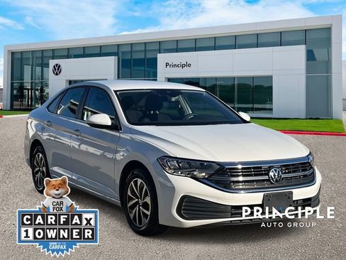 Certified 2024 Volkswagen Jetta S image 3