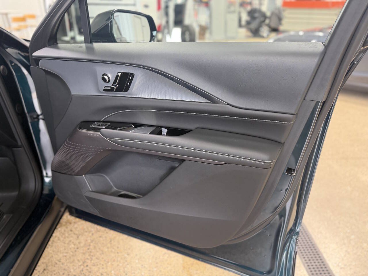 Used 2024 Cadillac Lyriq Tech w/ LPO, Floor Liner Package AWD/4WD image 21