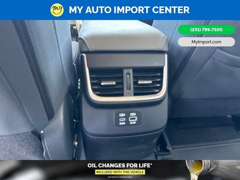 Used 2025 Subaru Outback Premium AWD/4WD image 26