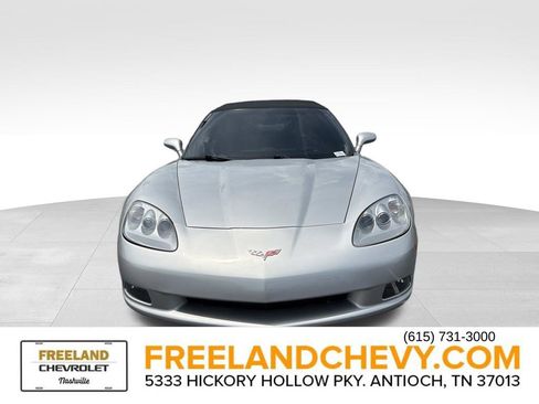 Used 2005 Chevrolet Corvette Convertible w/ Preferred Equipment Group RWD image 9