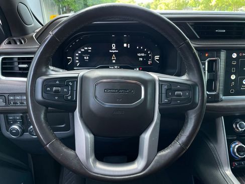 Used 2022 GMC Yukon Denali AWD/4WD image 15