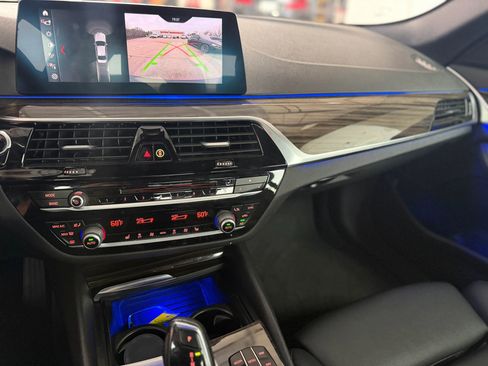 Used 2019 BMW 530i w/ Convenience Package image 17