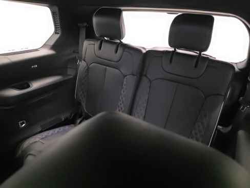 Used 2025 Jeep Grand Cherokee L Summit AWD/4WD image 13