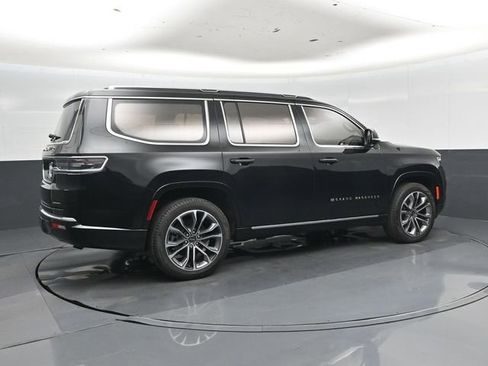 Used 2024 Jeep Grand Wagoneer Series III w/ Rear Seat Video Group 1 AWD/4WD image 3