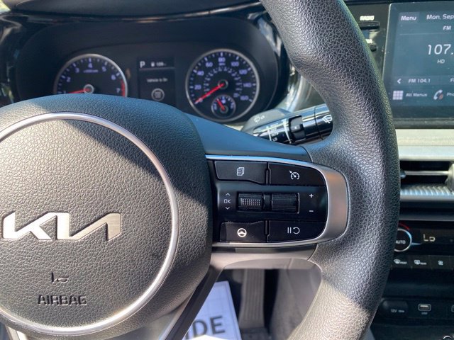 Used 2022 Kia K5 LXS image 13