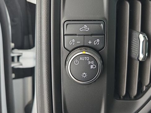 Used 2024 Chevrolet Silverado 1500 Custom RWD image 23