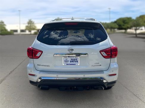 Certified 2020 Nissan Pathfinder Platinum image 6