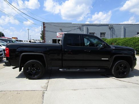 Used 2017 GMC Sierra 1500 SLE w/ Elevation Edition AWD/4WD image 5
