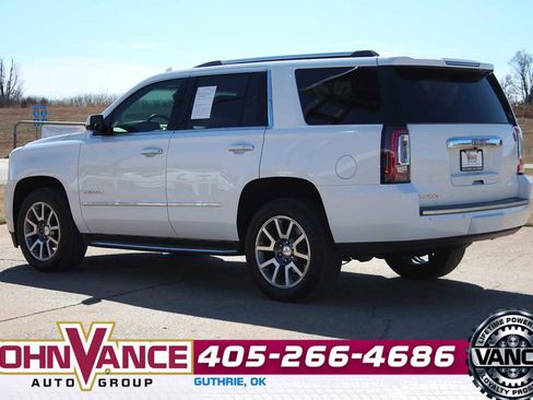 Used 2017 GMC Yukon Denali image 7