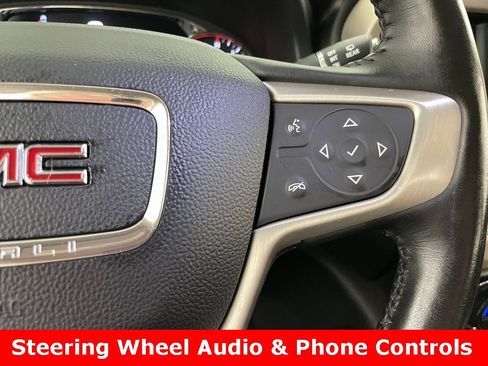 Certified 2019 GMC Acadia Denali w/ Technology Package image 30
