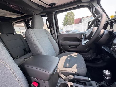 New 2026 Jeep Wrangler Unlimited Sport AWD/4WD image 19