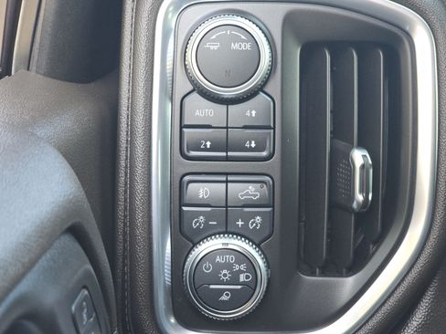 Used 2020 GMC Sierra 1500 Denali w/ Denali Ultimate Package AWD/4WD image 11