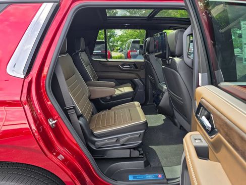 New 2026 GMC Yukon Denali Ultimate AWD/4WD image 26