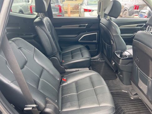 Certified 2022 Kia Telluride EX w/ EX Premium Package image 16