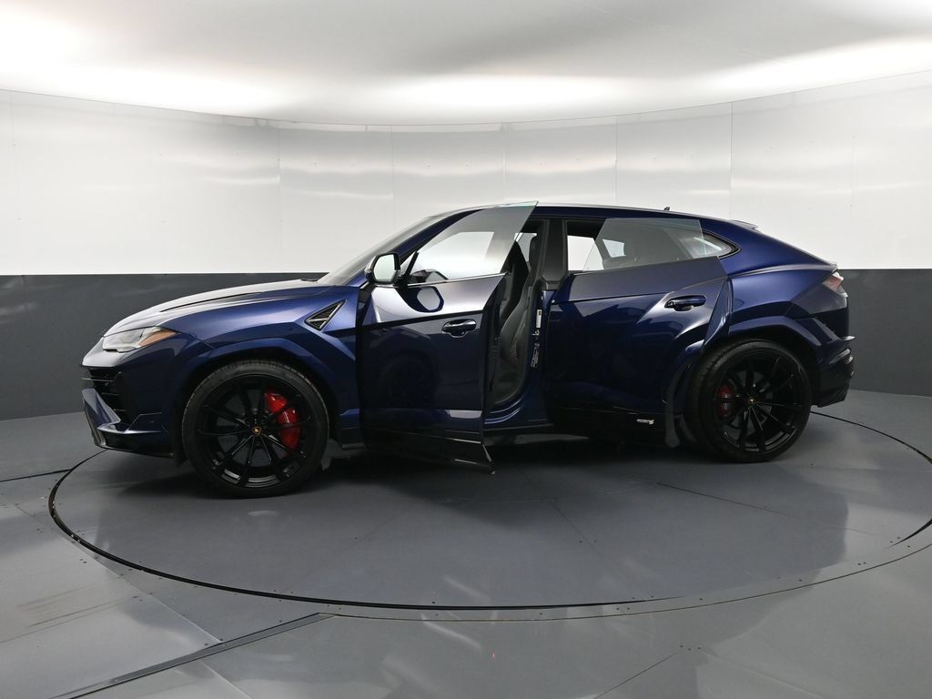 Used 2023 Lamborghini Urus S AWD/4WD image 42