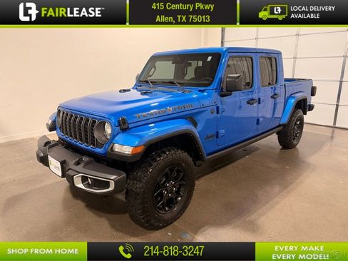 Used 2025 Jeep Gladiator Sport AWD/4WD image 1