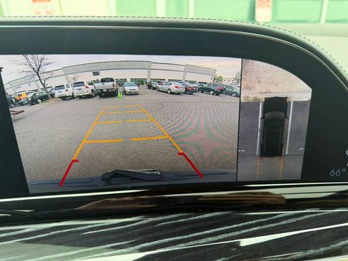 Used 2021 Cadillac Escalade ESV Sport w/ Driver Assist Tech Package image 16