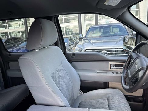 Used 2011 Ford F150 XLT w/ XLT Chrome Pkg image 10