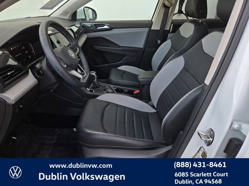 Certified 2023 Volkswagen Taos SEL image 17