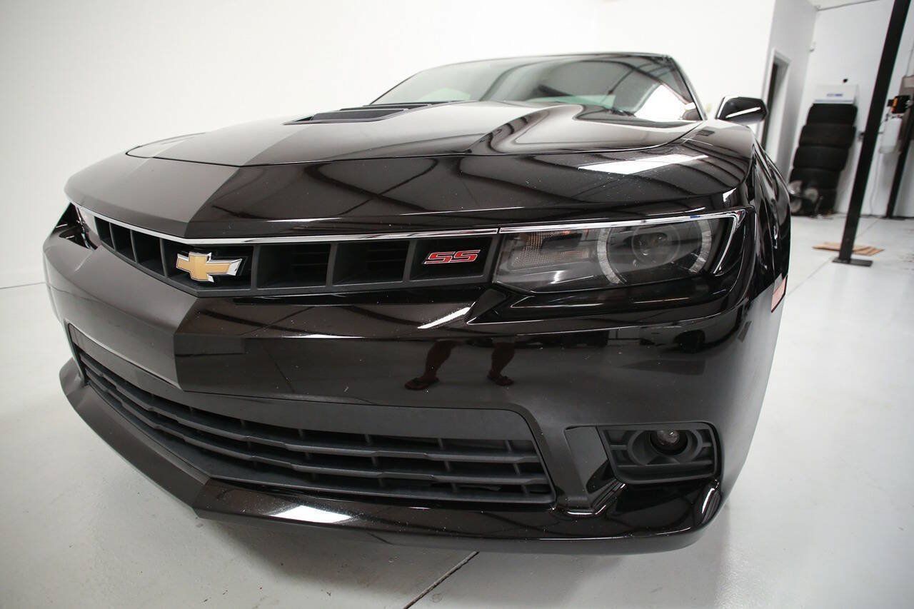 Used 2014 Chevrolet Camaro SS w/ RS Package RWD image 10