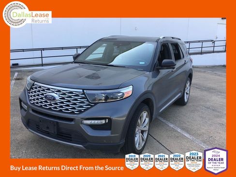 Used 2022 Ford Explorer Platinum w/ Equipment Group 601A AWD/4WD image 1