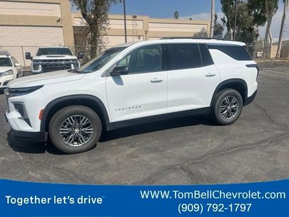 Certified 2025 Chevrolet Traverse LT